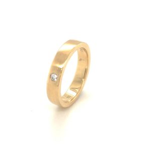 Band Ring Yellow Gold 18K Diamond Ring