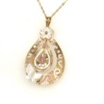 TT-CI-278 Gold Pendant MOP With Chain Gold
