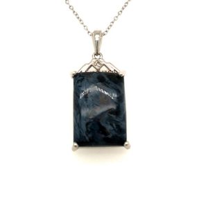 924-PPTST-A Silver Pendant with chain and color stone