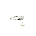 6468 18k White Gold Pearl Diamond Ring