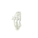 475203 18K White Gold Diamond Ring